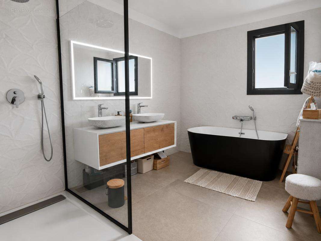 Maison 140 m² à Nimes  - photo 13