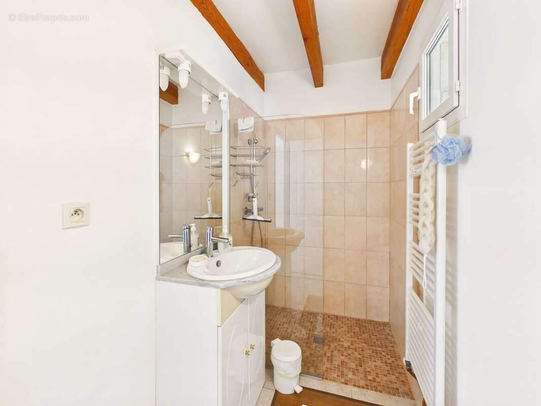 Maison familiale spacieuse avec 5 chambres, grand terrain - photo 11