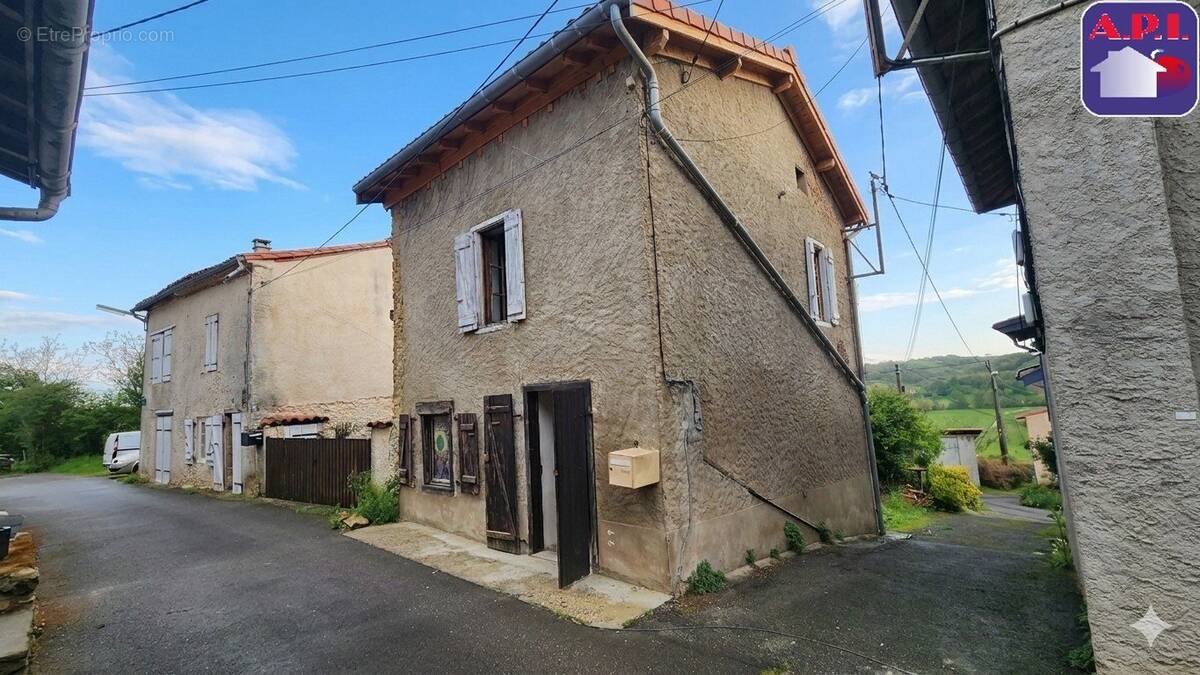 Maison à LES BORDES-SUR-ARIZE