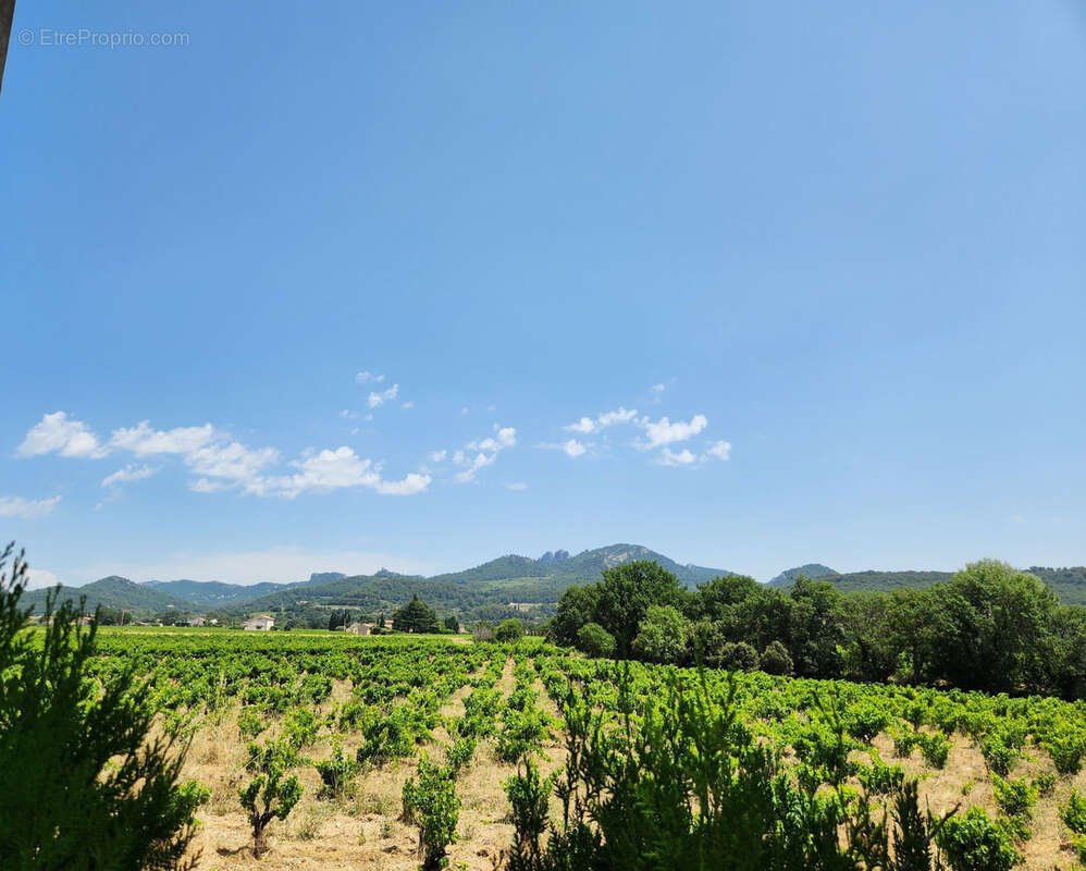 Maison à VACQUEYRAS