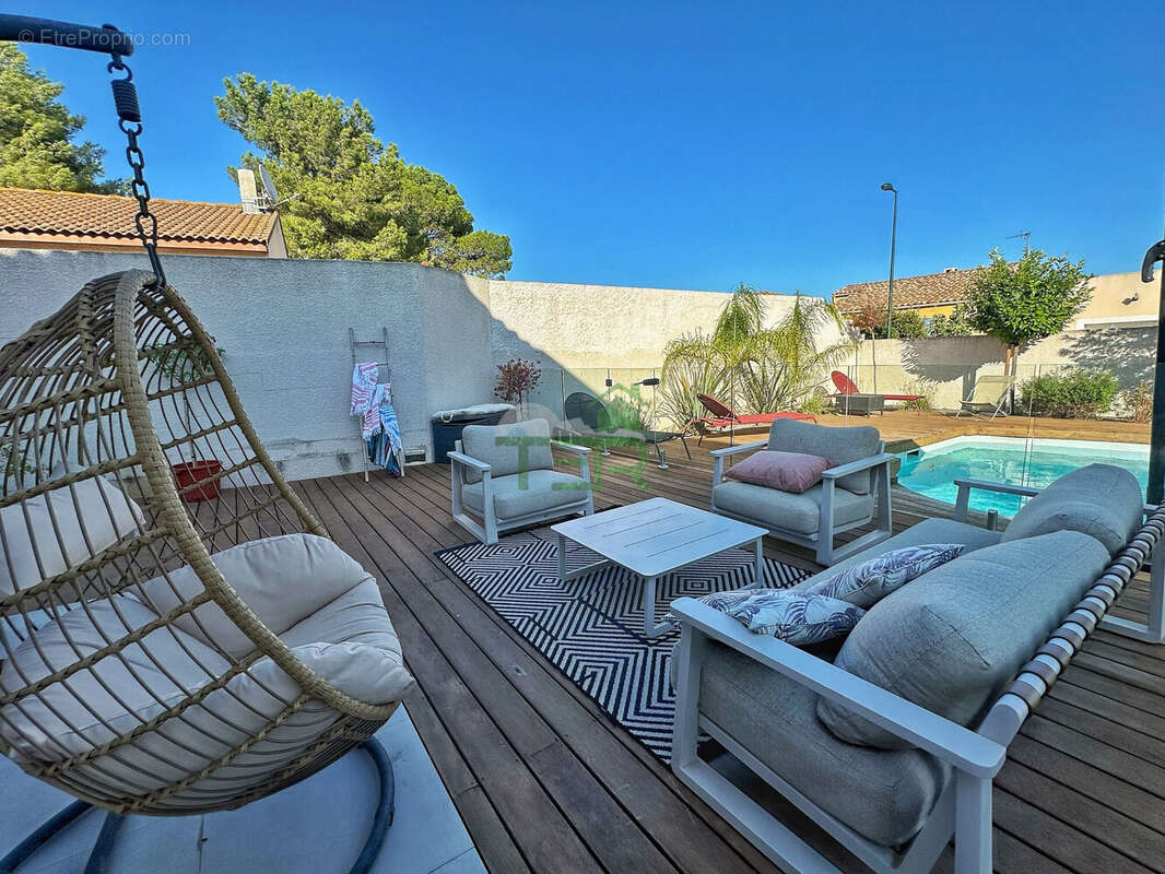 Maison à COURNONSEC