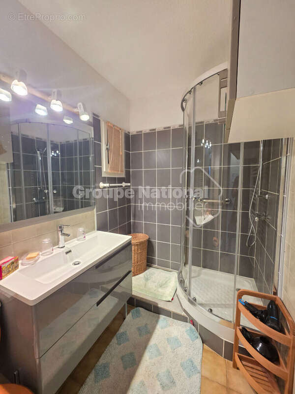 Appartement à GREOUX-LES-BAINS