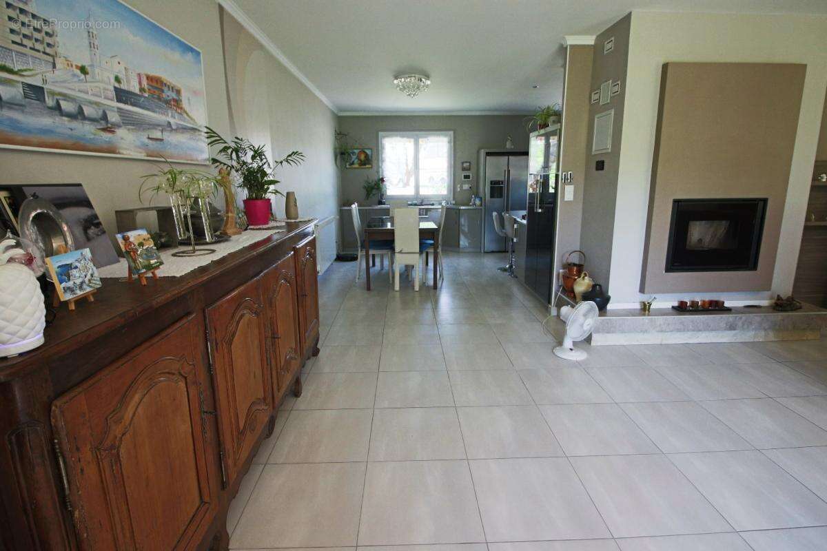 Maison 168 m² à Estancarbon  - photo 5