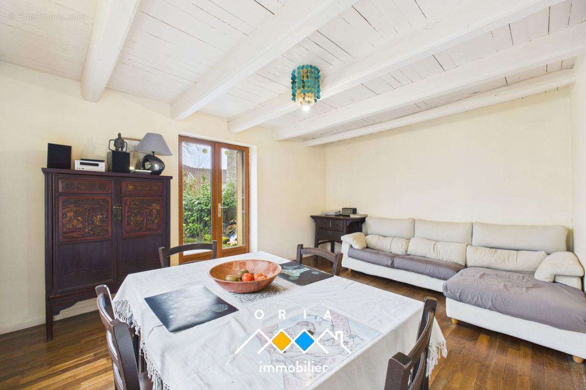 Maison à ONVILLE