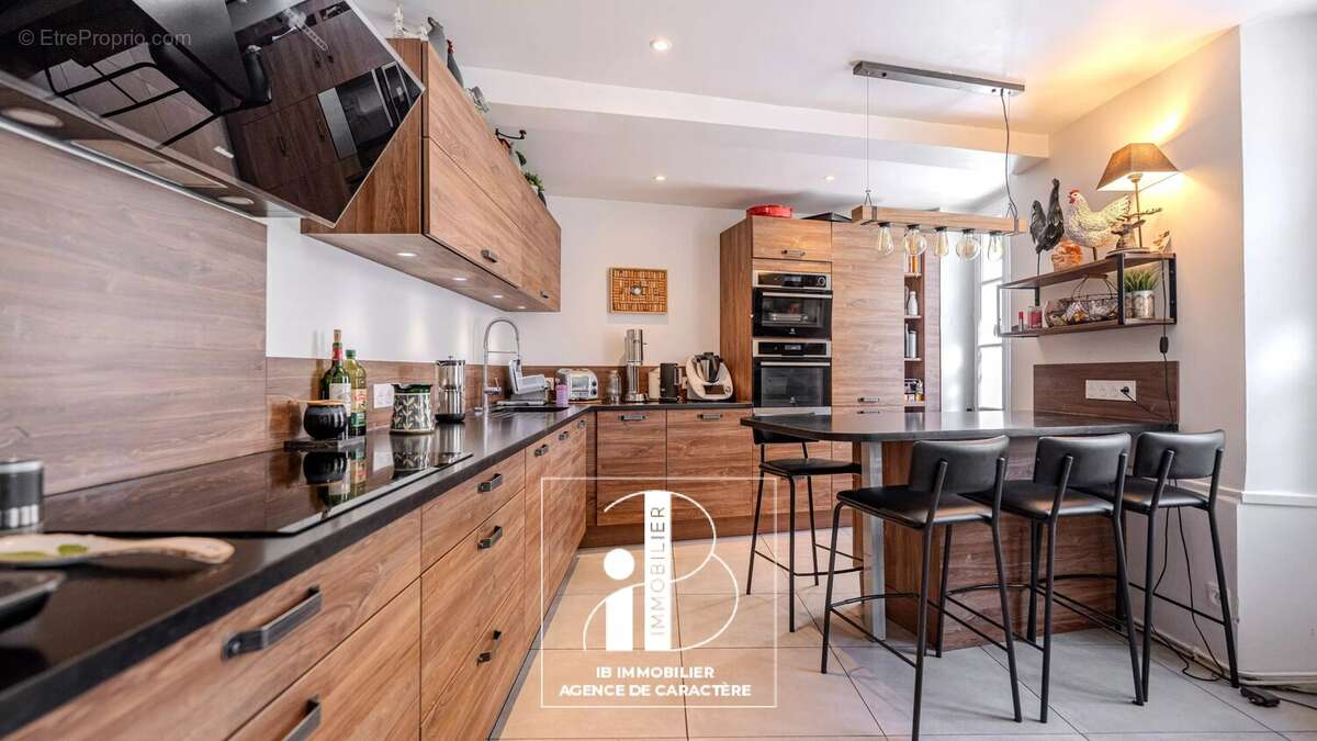 Fontainebleau coeur de ville propriete bourgeoise de 293 m² avec jardin paysager de 490m² - photo 5