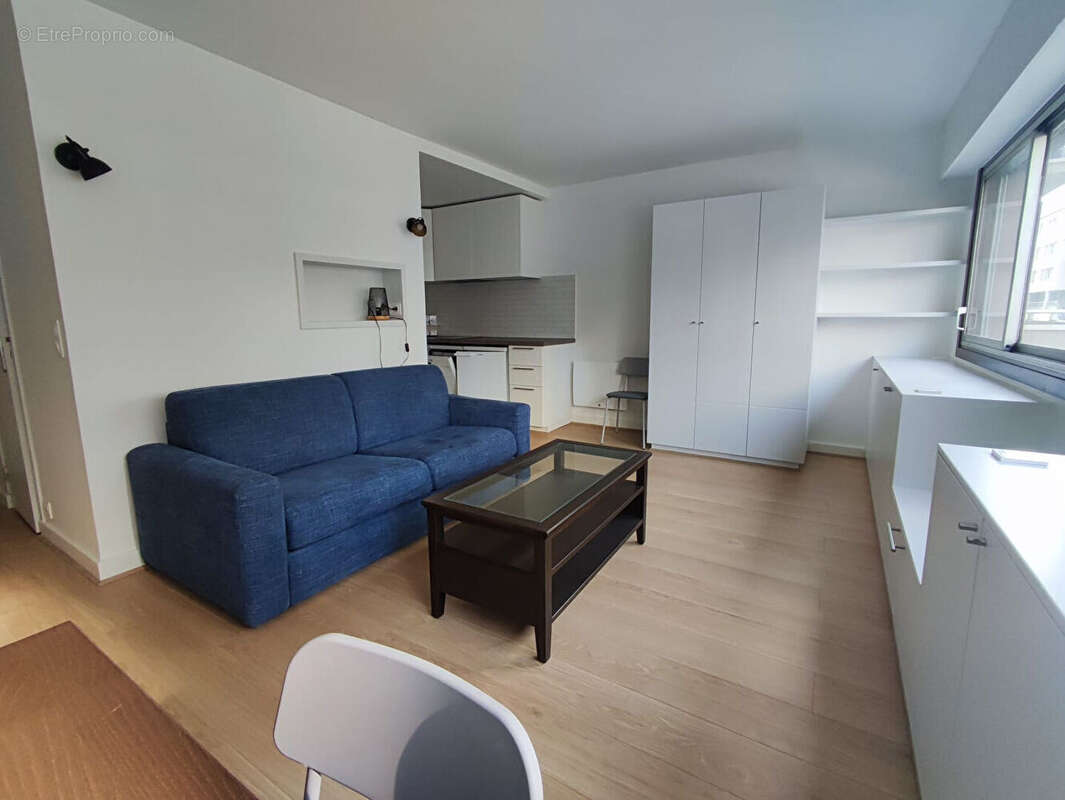 Appartement à PARIS-11E