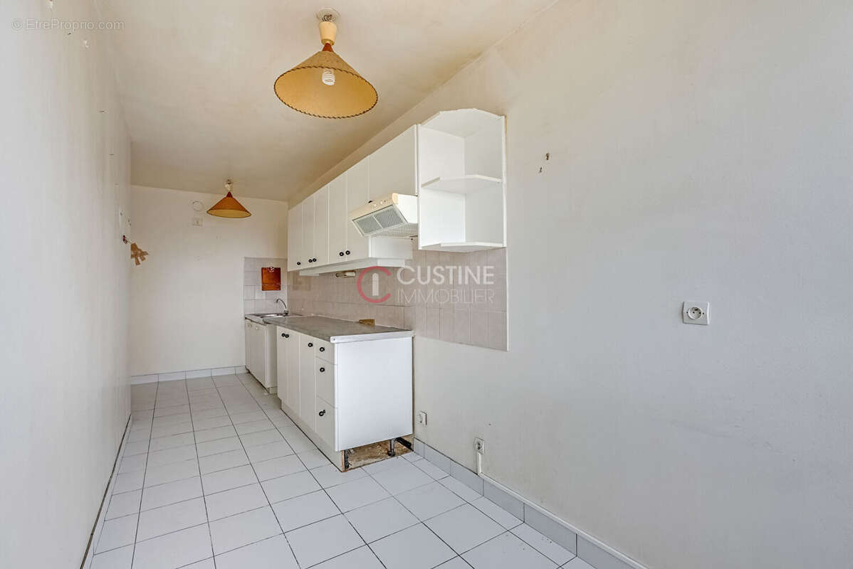 Appartement à PARIS-14E