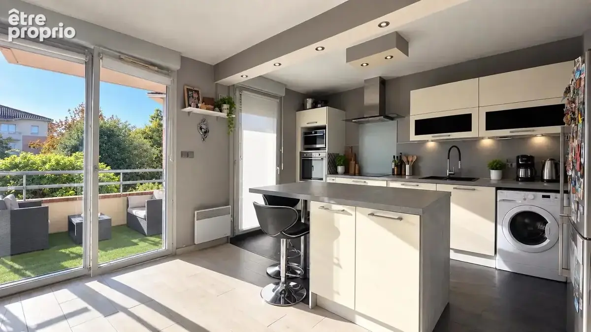 EXCLUSIVITÉ – Barrière de Paris - La Vache, T4 lumineux avec terrasse, balcon et 2 parkings - photo 3
