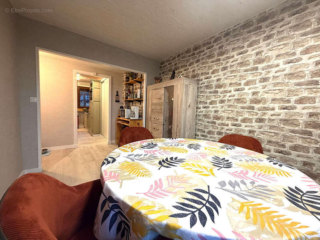 Appartement à LA BRESSE