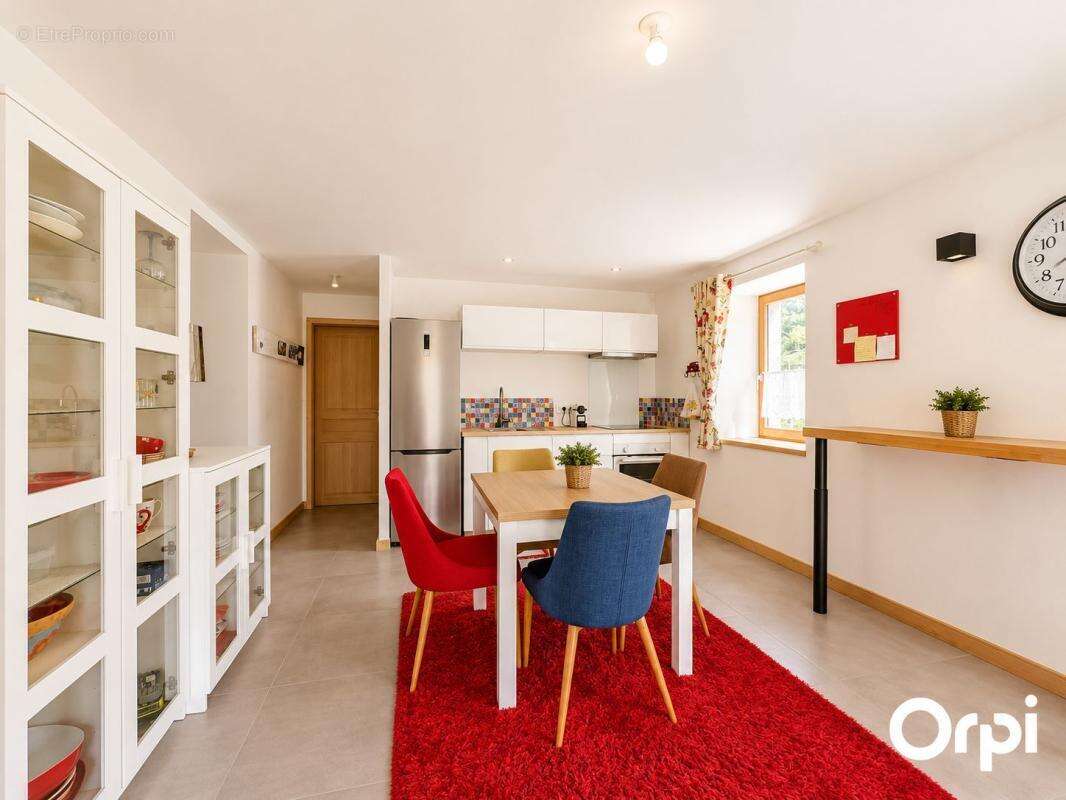 Appartement à MARNAZ