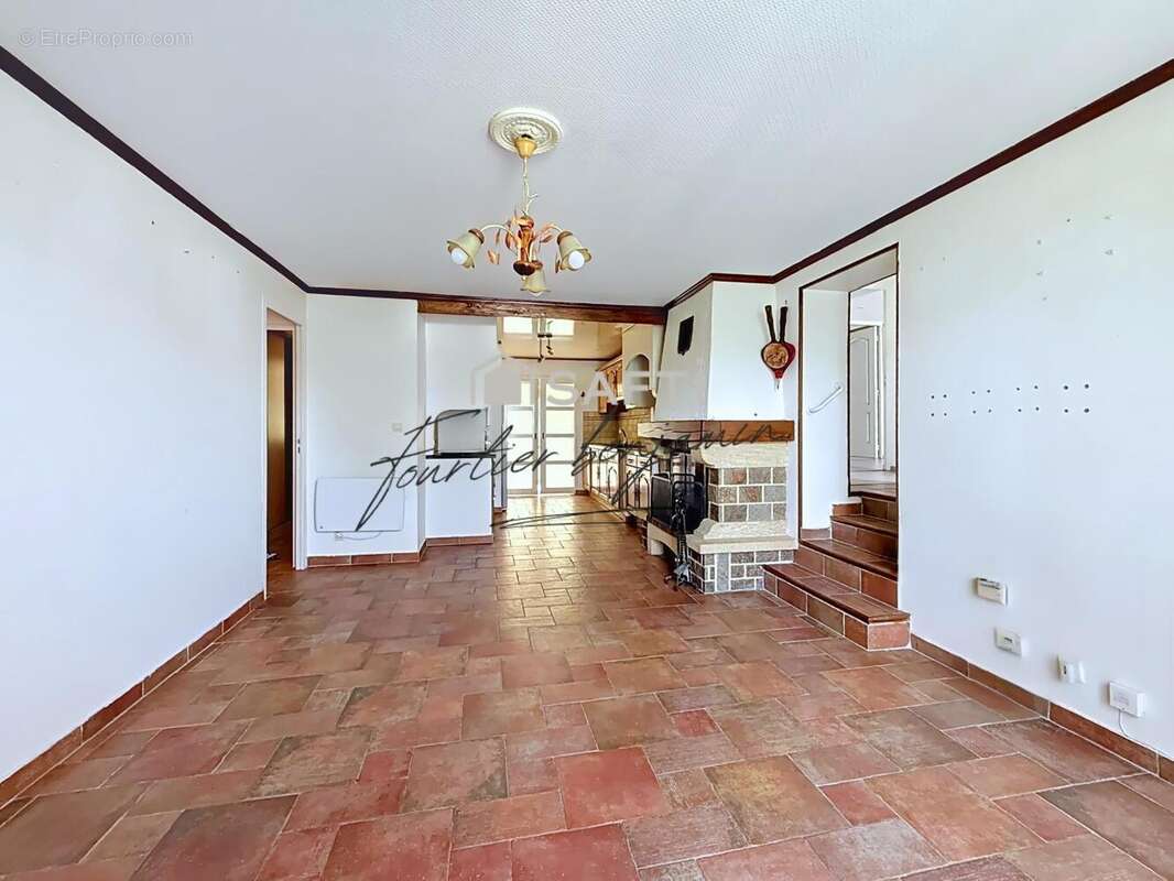 Maison 160 m² à Choisy-En-Brie  - photo 5