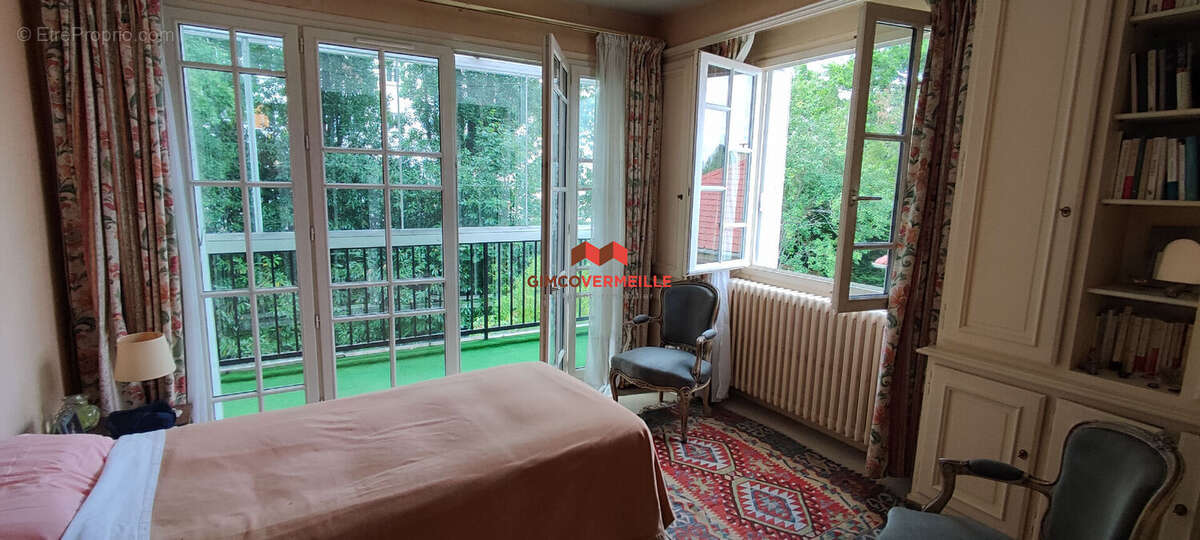 Maison à LA CELLE-SAINT-CLOUD