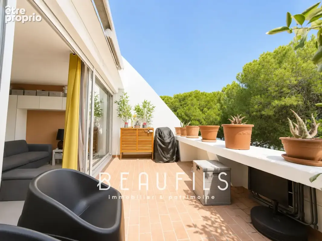 LA GRANDE MOTTE - PONANT - Studio de 25m2 dernier étage avec terrasse de 10 m2 - photo 2