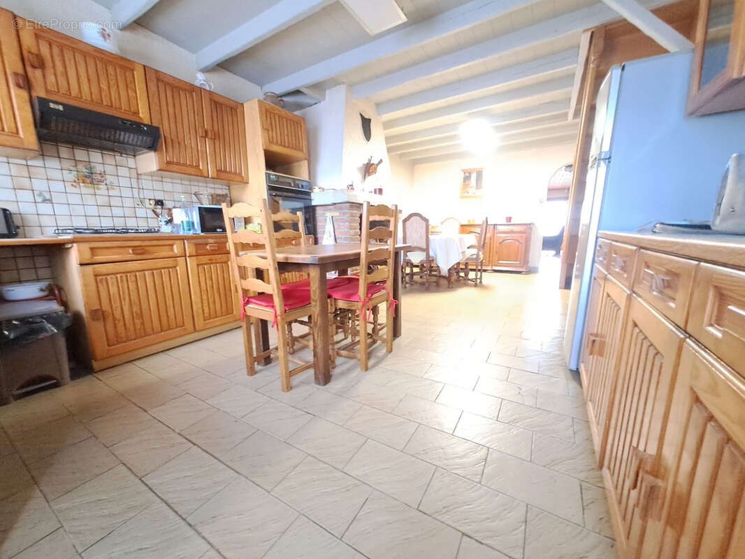 Maison . 3 pièces .  81 m2 - photo 4