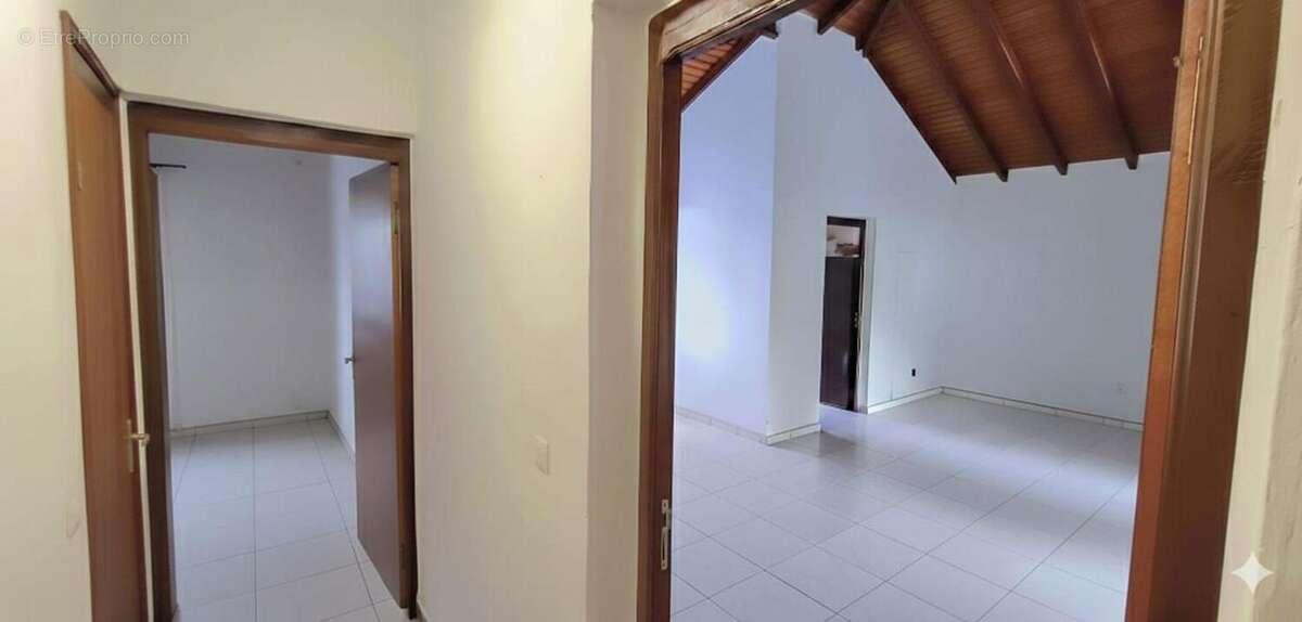 Maison à SAINTE-ROSE