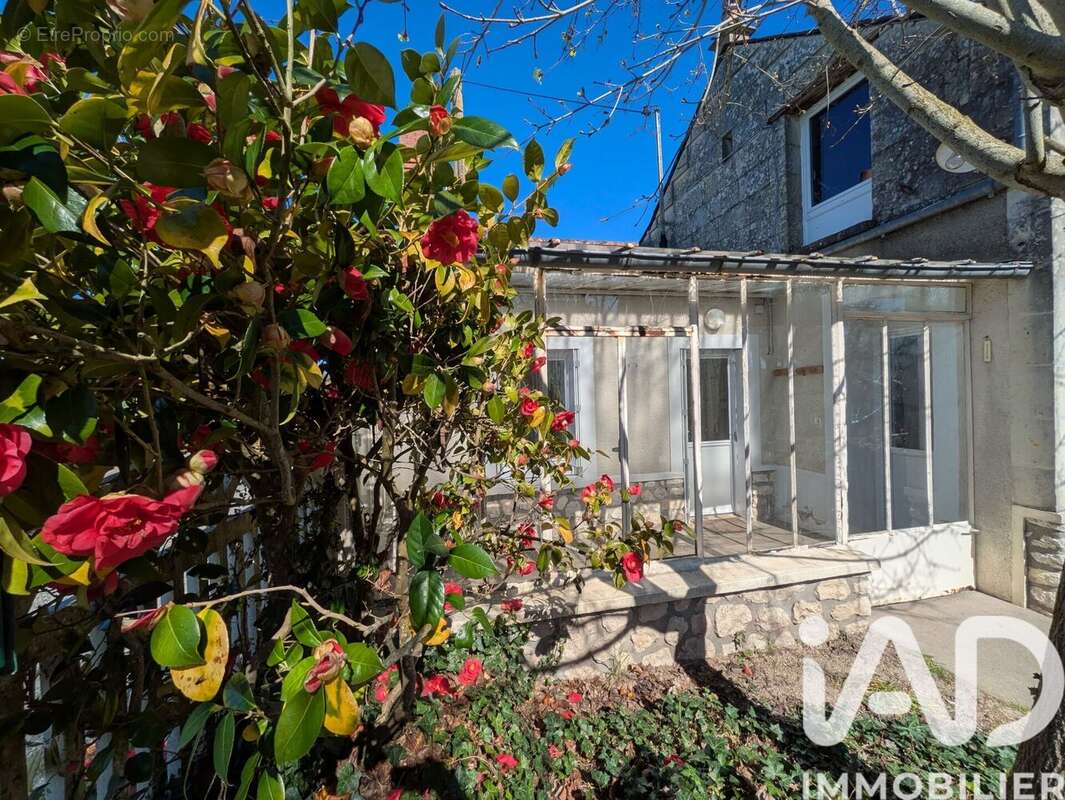 Photo 3 - Maison à NEUILLE
