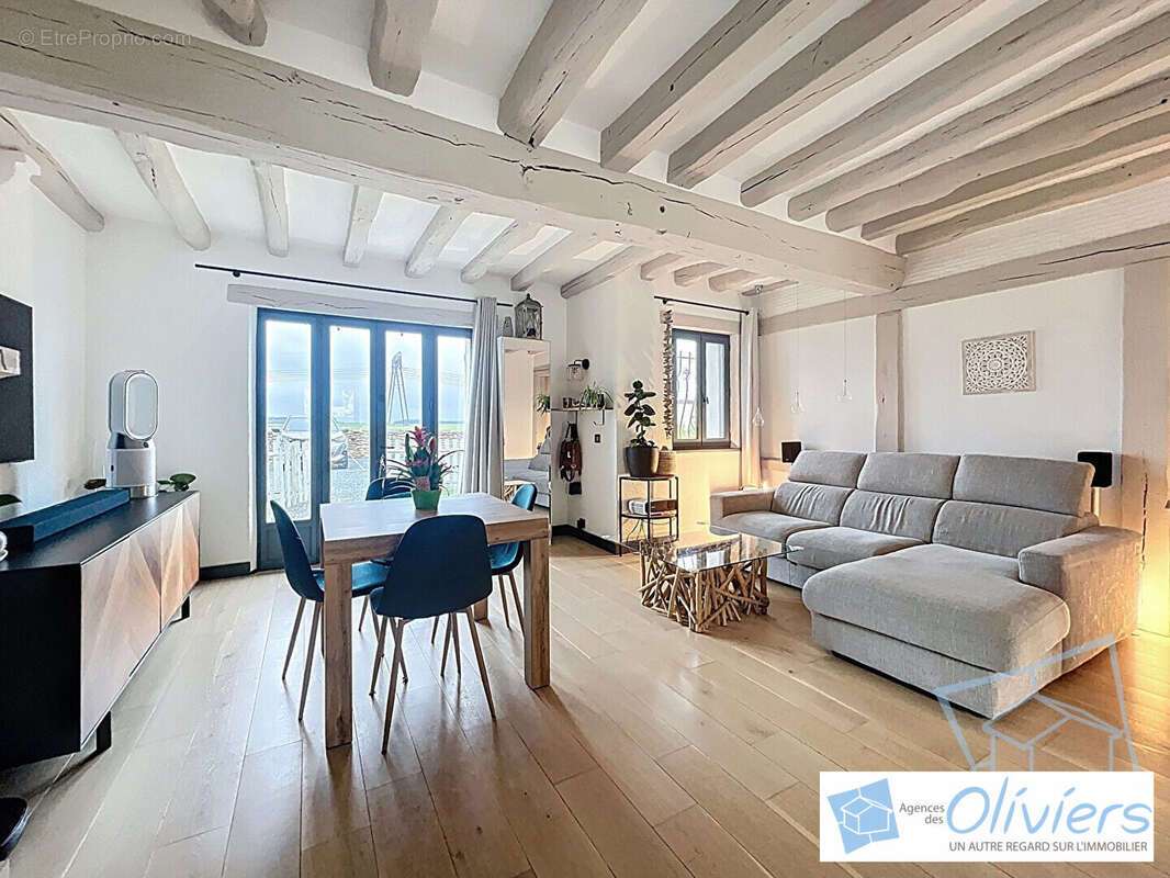 Appartement à BULLION