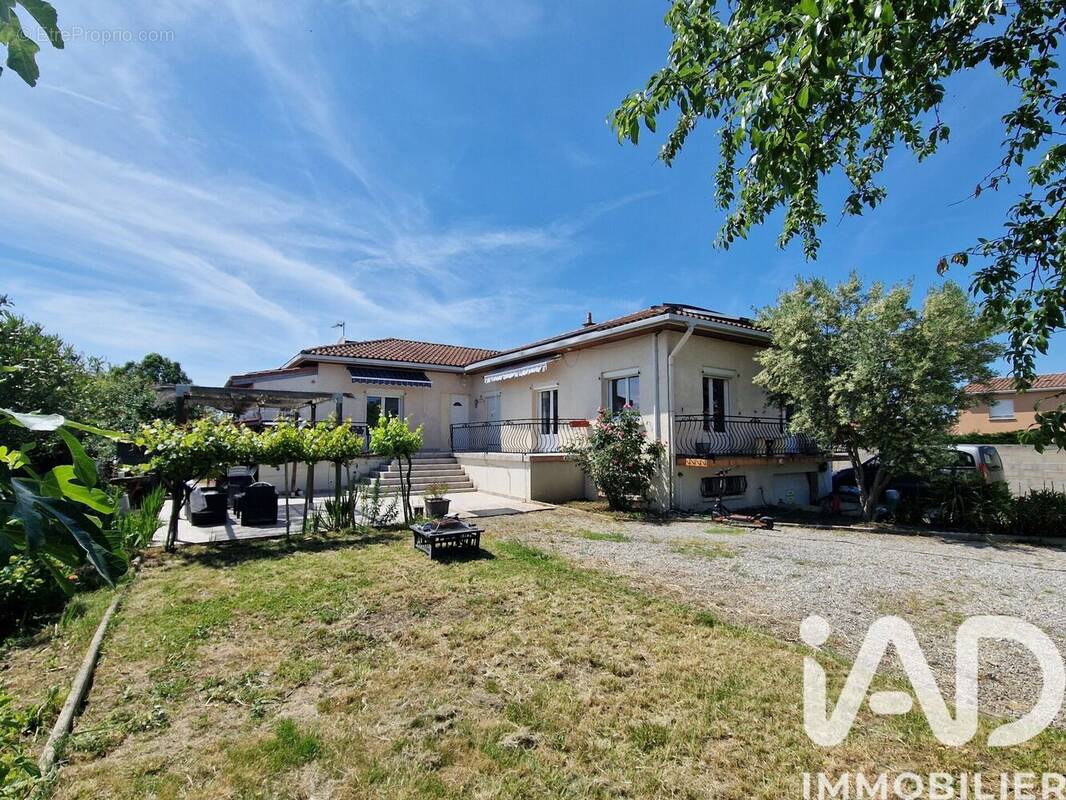 Photo 1 - Maison à LA TOUR-DU-CRIEU