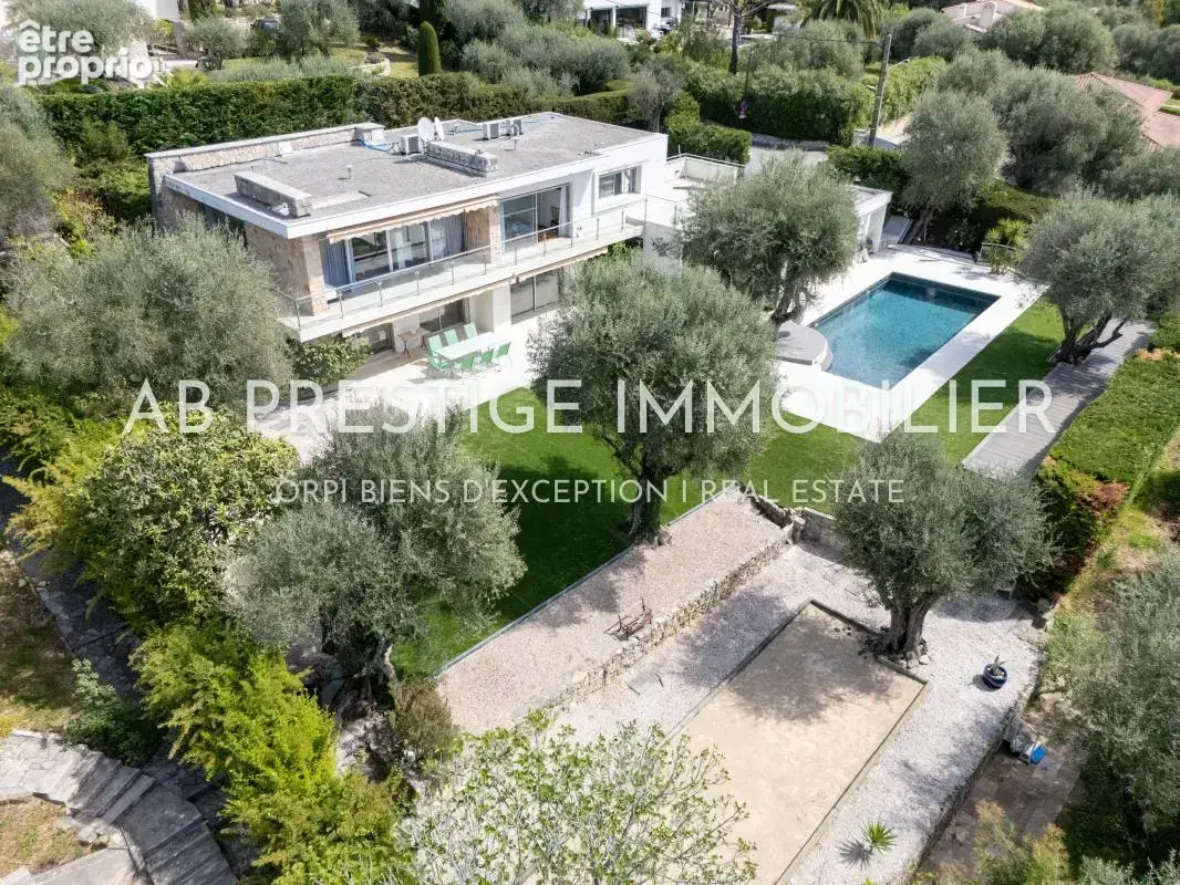 Villa avec piscine — domaine prestigieux et recherché valbonne - photo 2
