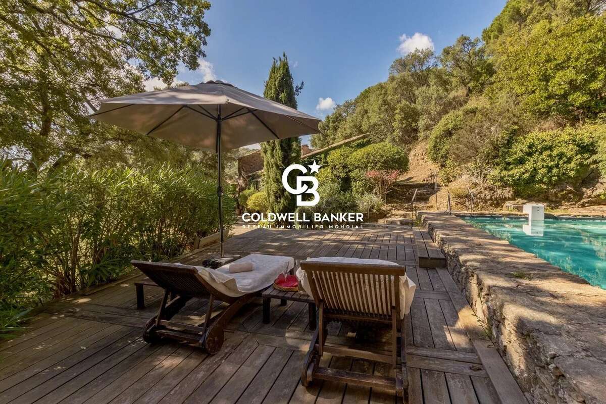 Maison à LA GARDE-FREINET