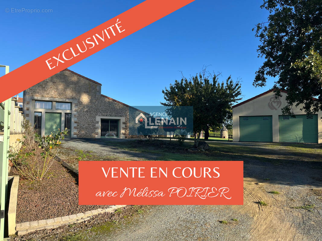 Maison à LES HERBIERS