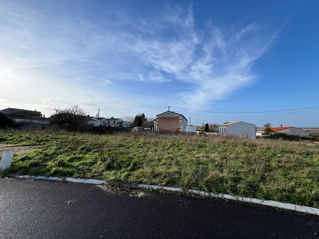 Terrain à ETAULES