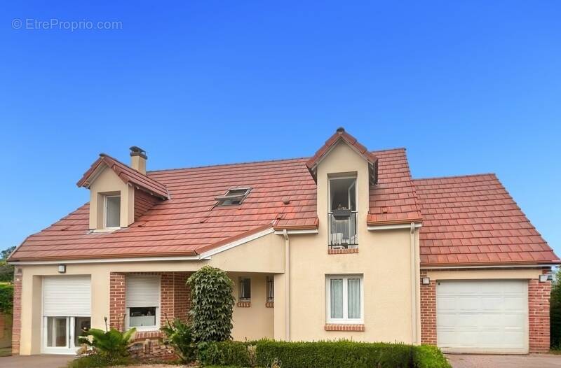 Maison à NOTRE-DAME-D&#039;ALIERMONT