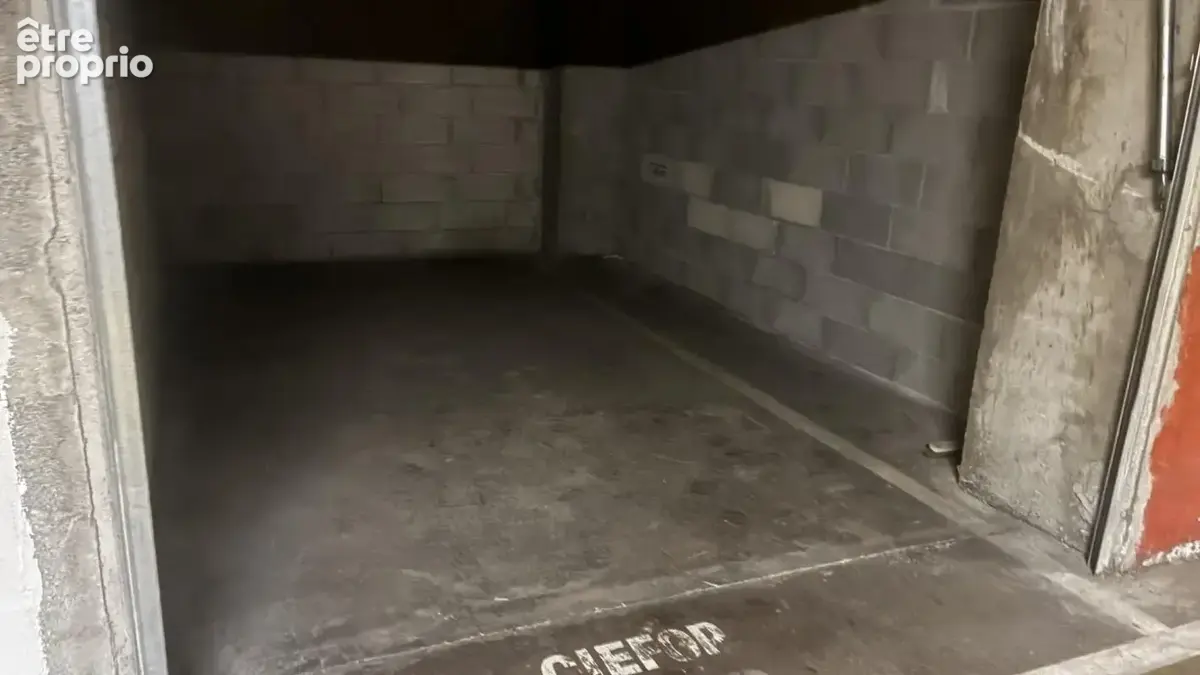Photo Parking à Paris-13e au prix de 30 000€
