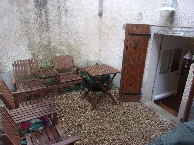 Maison à MONTMORILLON