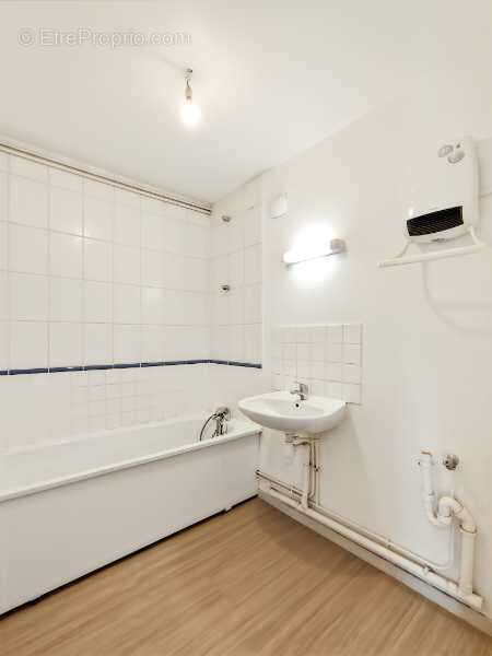 Appartement à MEZIRE