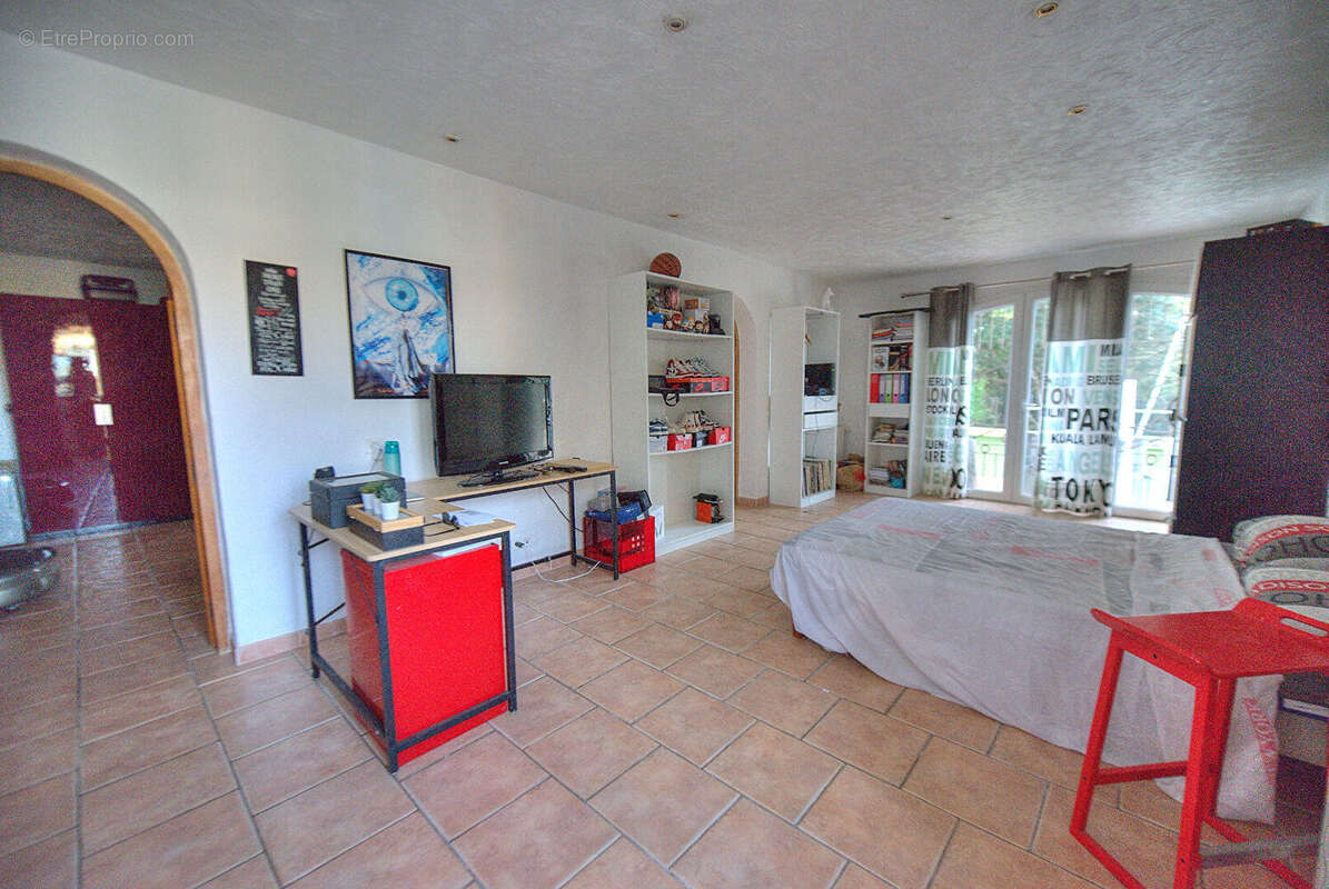 Saint raphael villa 5 pieces vue tres degagee provencale - photo 14