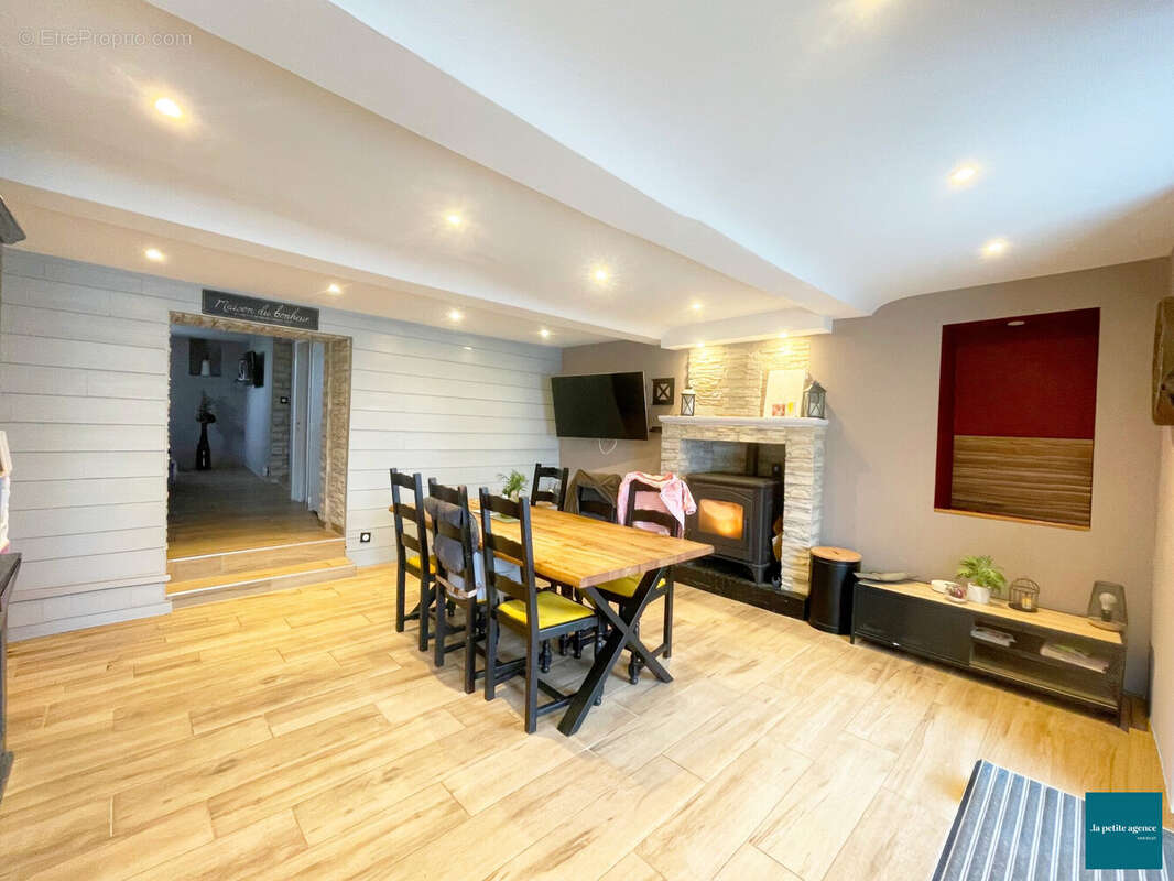 Maison à SUBLES
