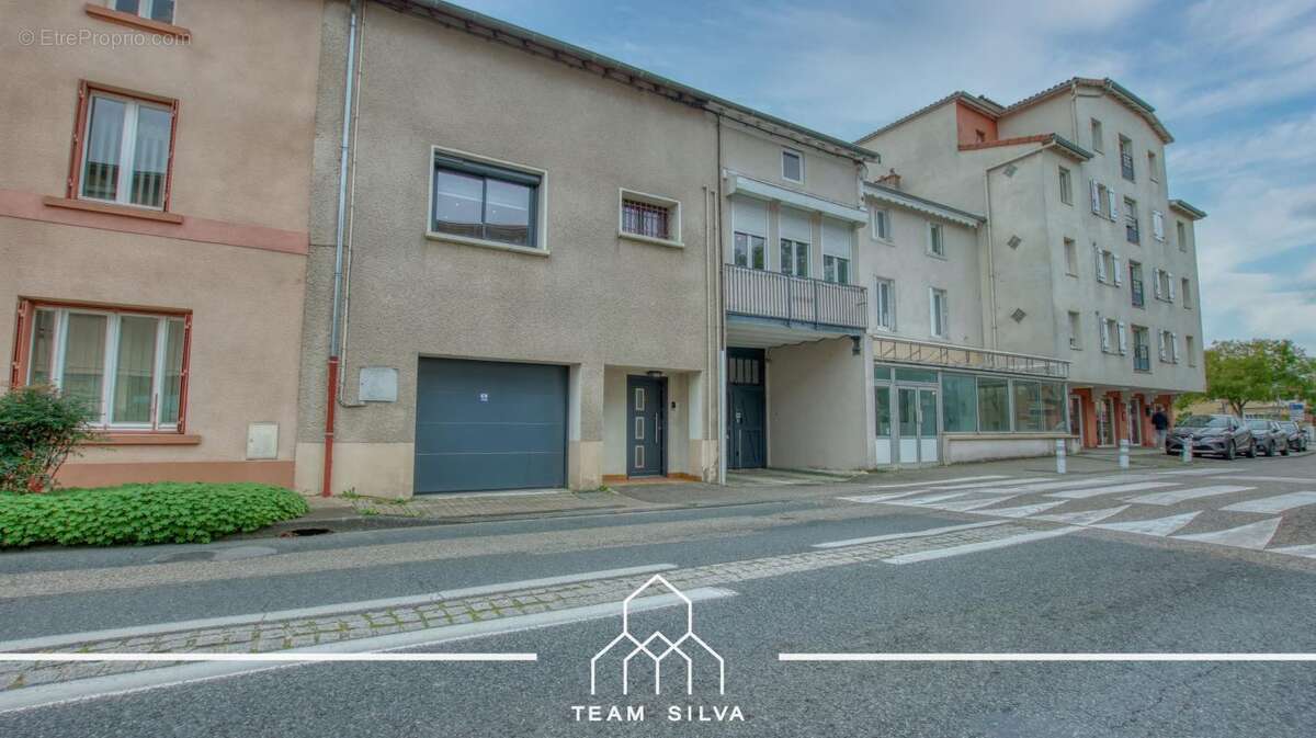 Maison à SEREZIN-DU-RHONE