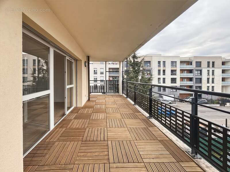 Appartement à FERNEY-VOLTAIRE