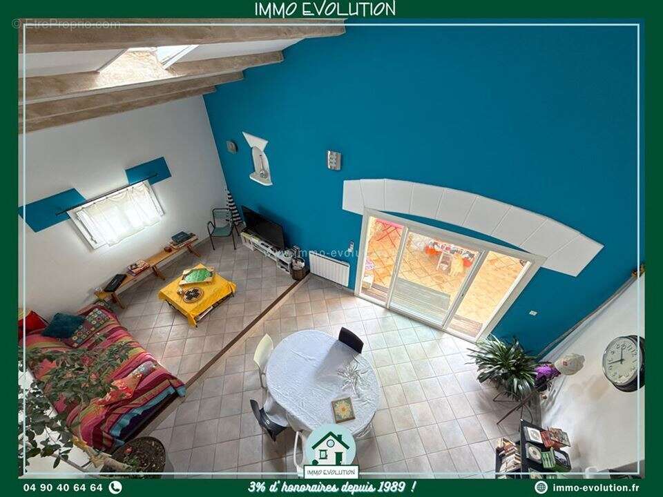 Maison à UCHAUX