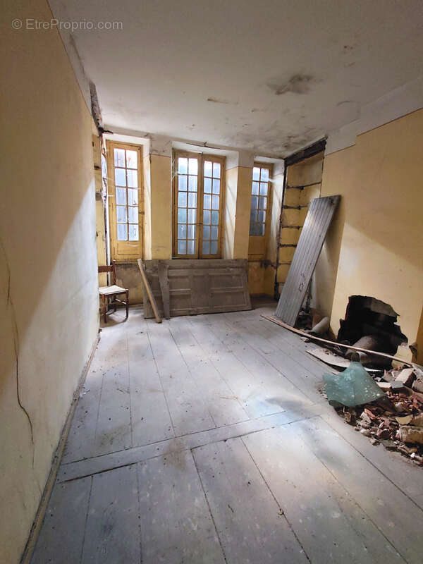 Maison à VILLEFRANCHE-DE-ROUERGUE