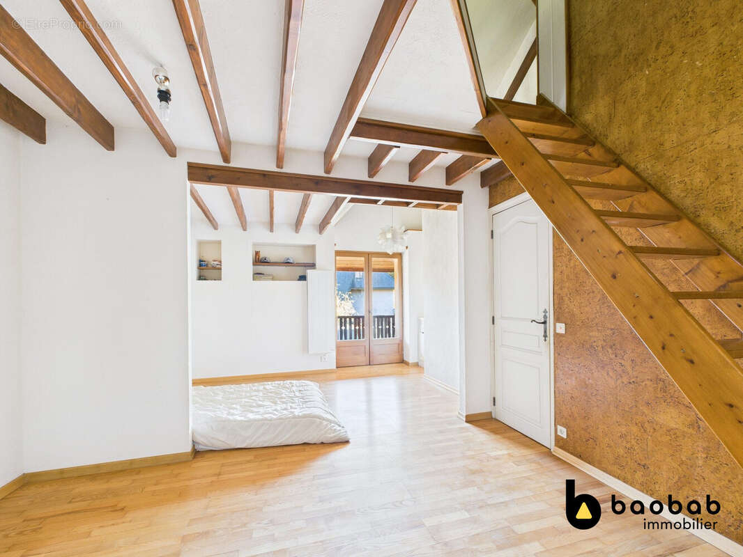 Maison à SAINT-SULPICE