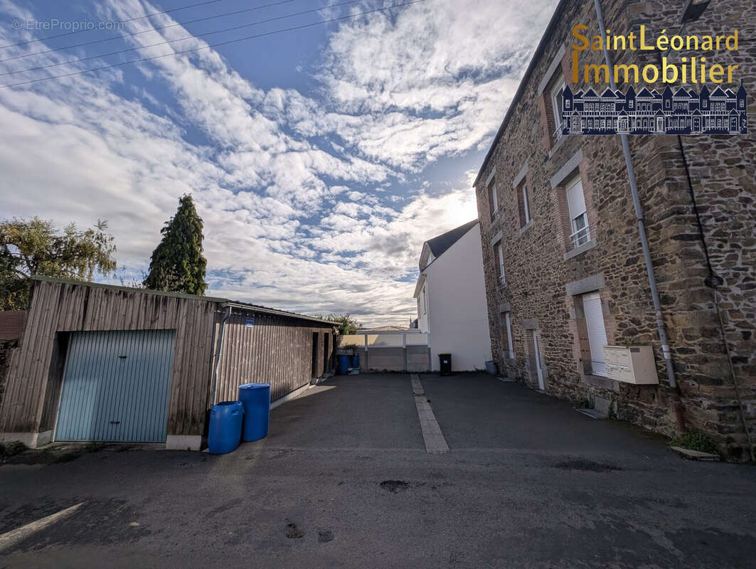 Appartement à FOUGERES