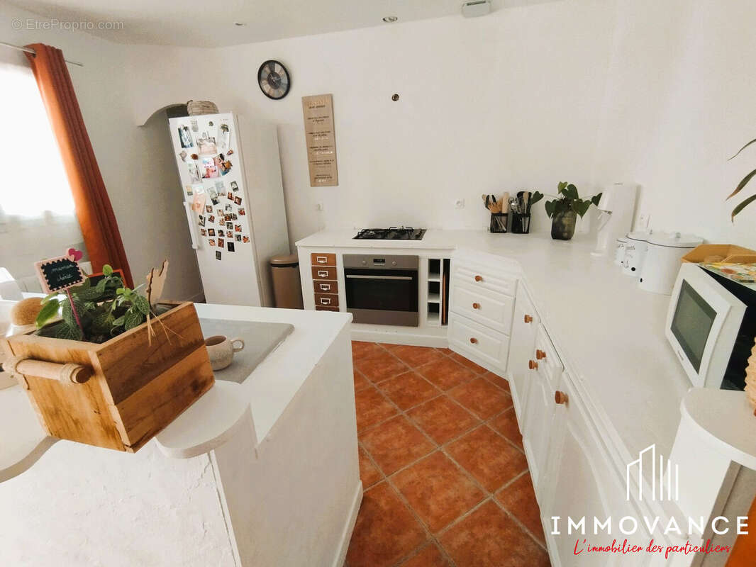 Maison à SAINT-HILAIRE-DE-BEAUVOIR