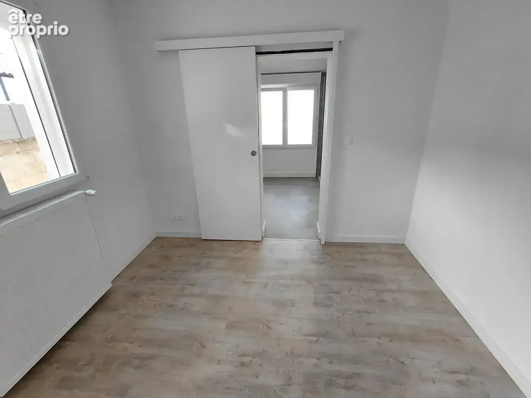 Maison entierement renovee de 126 m² dans le centre ville de challans - photo 6