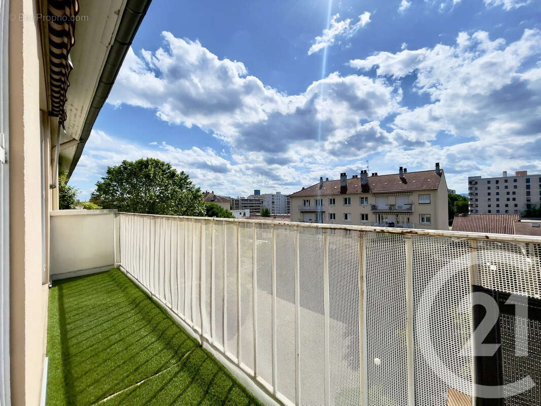Appartement à VILLEURBANNE