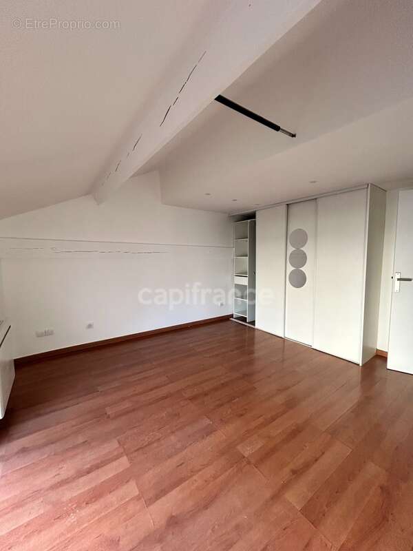 Dpt Val de Marne (94), à vendre CHAMPIGNY SUR MARNE appartement T4 de 62,24 m² - photo 10