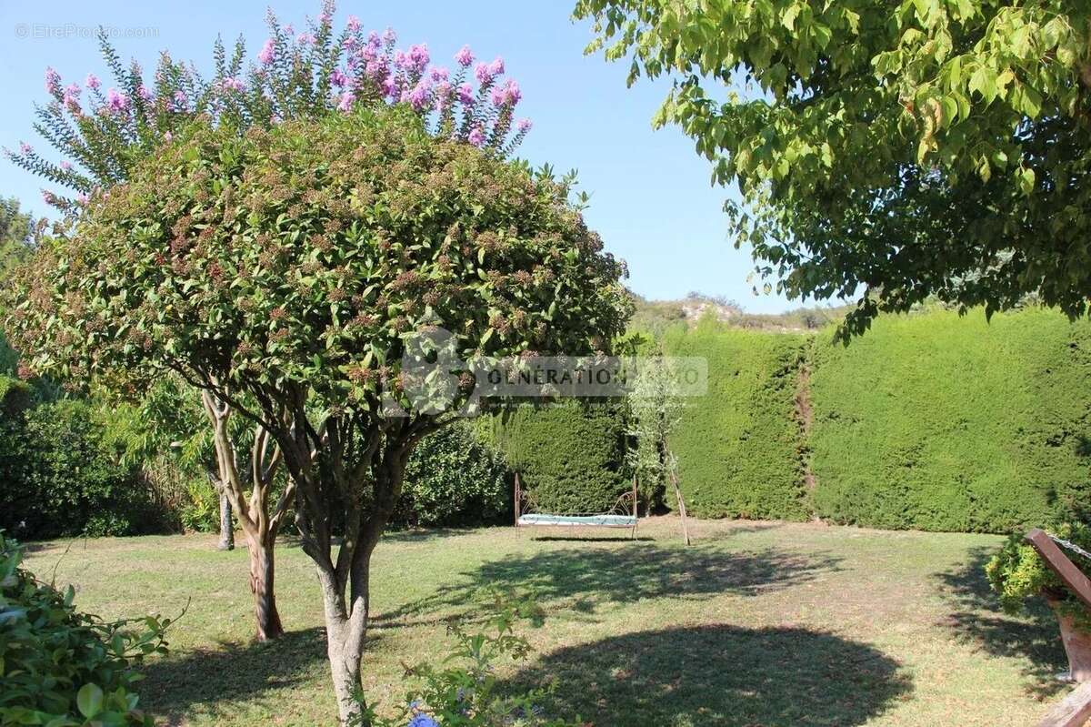 Fontvieille - maison familiale en campagne avec jardin paysagé et piscine - photo 22