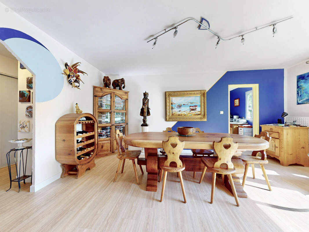 T4 de 80 m2 avec balcon, cave, garage et rénovation énergétique financée   Annecy - 'L'Artiste' - photo 13