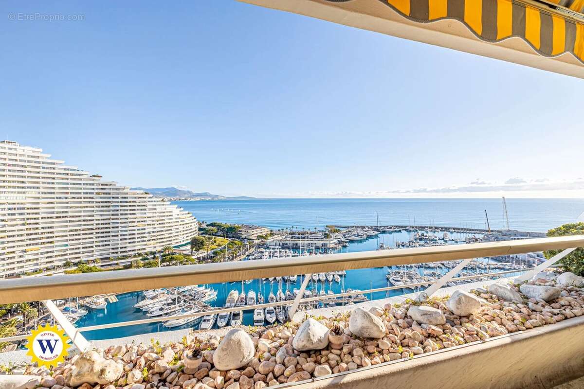 Appartement à VILLENEUVE-LOUBET