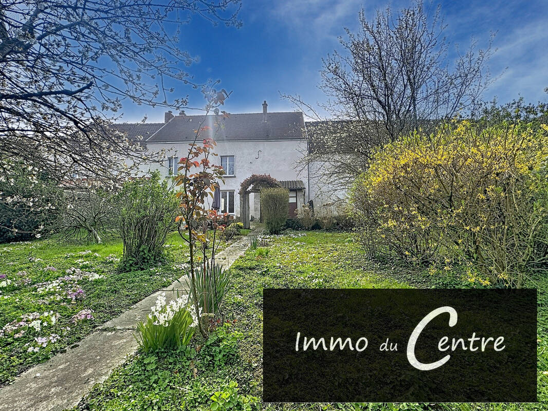 Maison à MONTMIRAIL