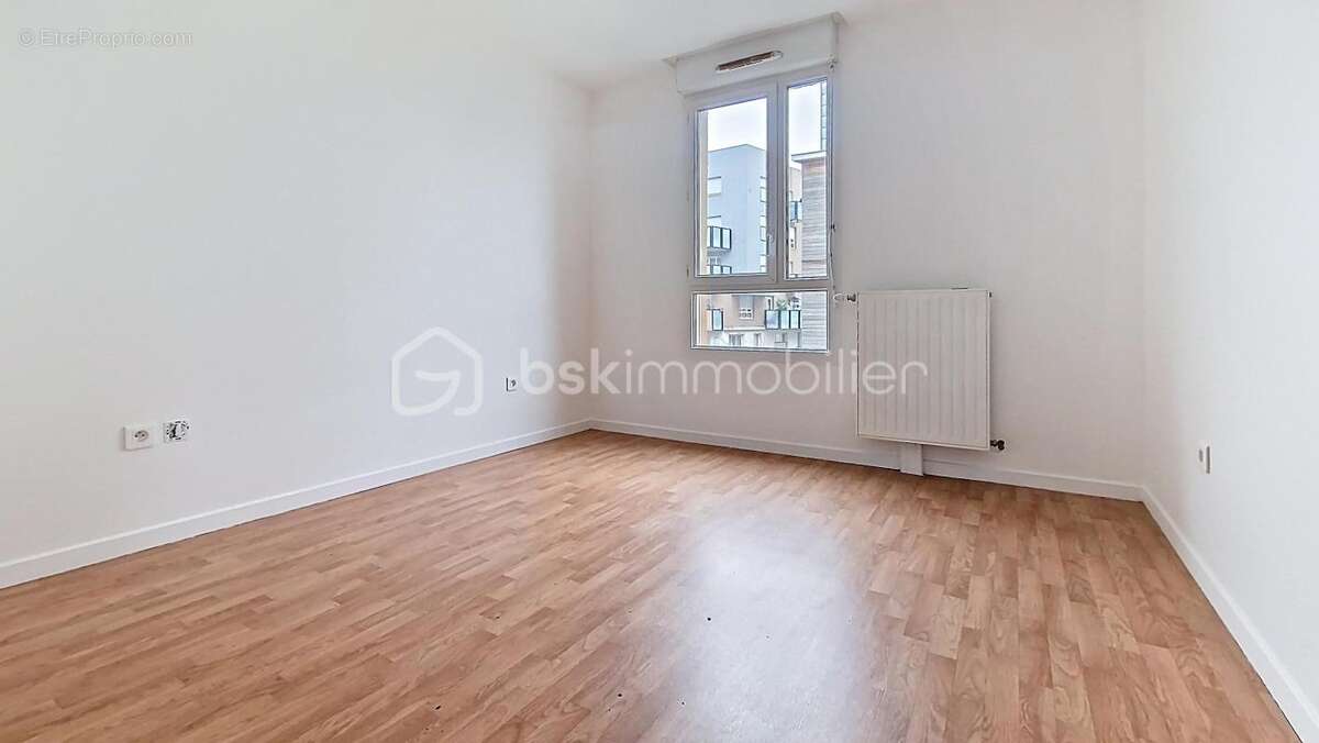 Appartement à AUBERVILLIERS