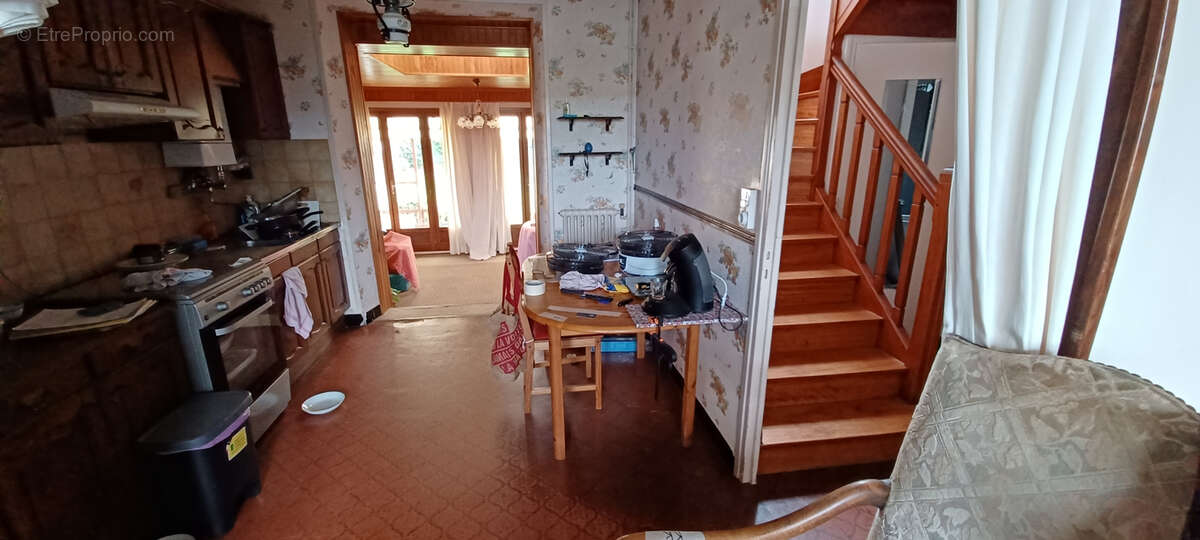 Maison à LE RELECQ-KERHUON