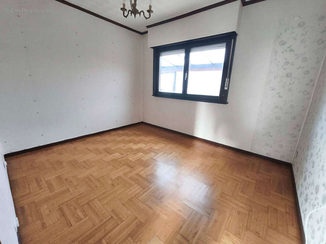 Maison à BRUAY-SUR-L'ESCAUT