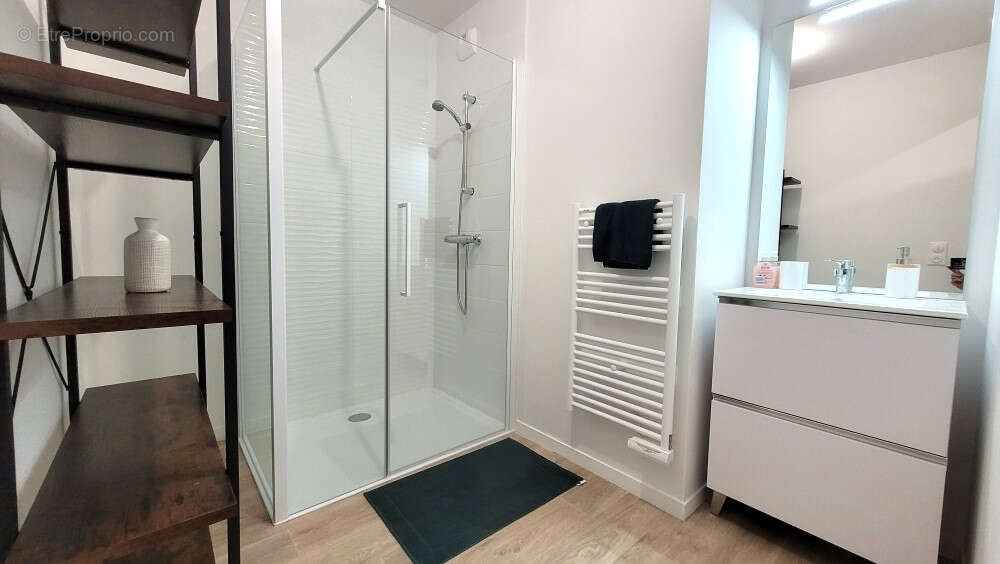 Appartement à FLEURY-SUR-ORNE